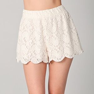 Free People | Scalloped Hem Hi-Rise Lace Shorts